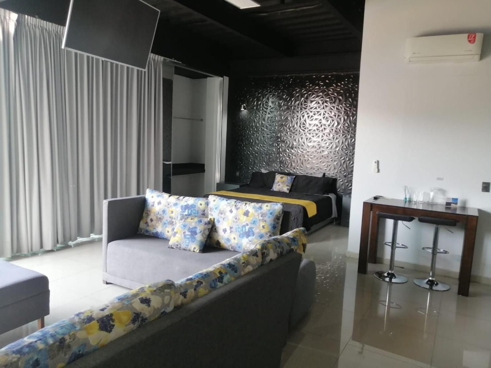 Suites La Gloria Alojamiento Independiente Тепатитлан де Морелос Экстерьер фото